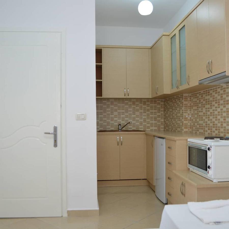 Noah Apartaments Sarandë Buitenkant foto