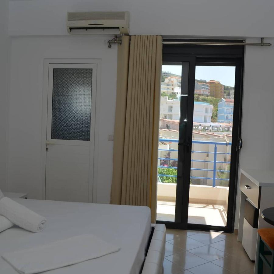 Noah Apartaments Sarandë Buitenkant foto