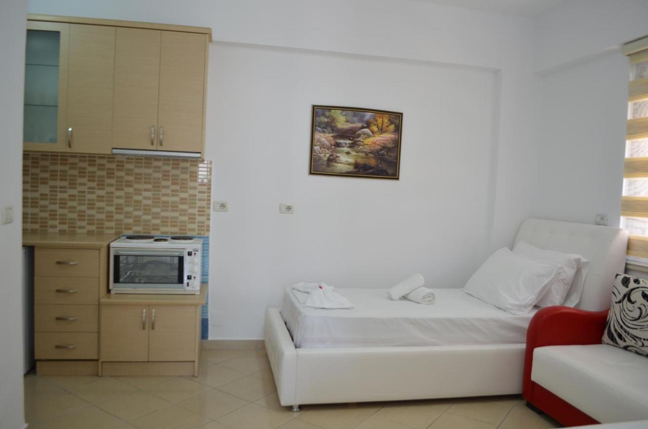 Noah Apartaments Sarandë Buitenkant foto