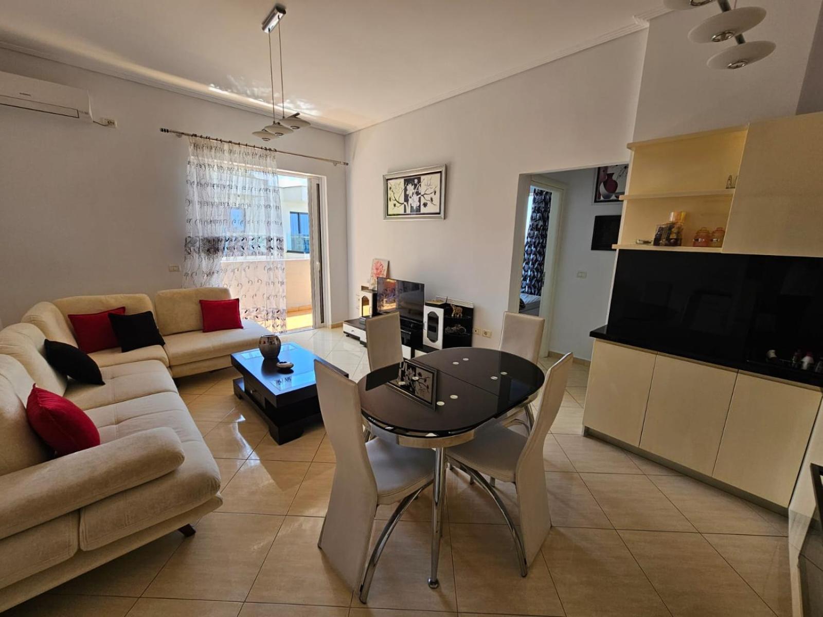 Noah Apartaments Sarandë Buitenkant foto