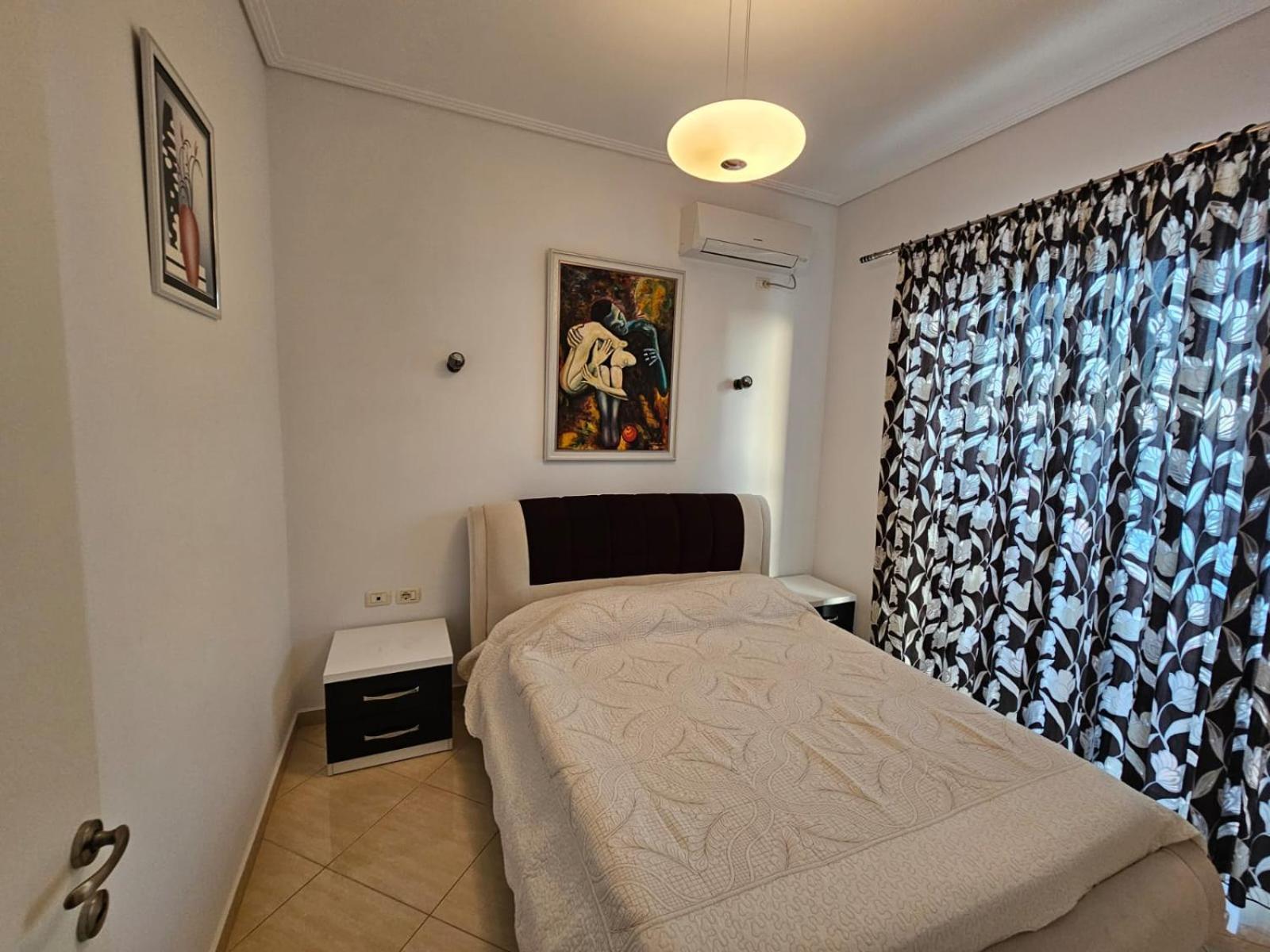 Noah Apartaments Sarandë Buitenkant foto