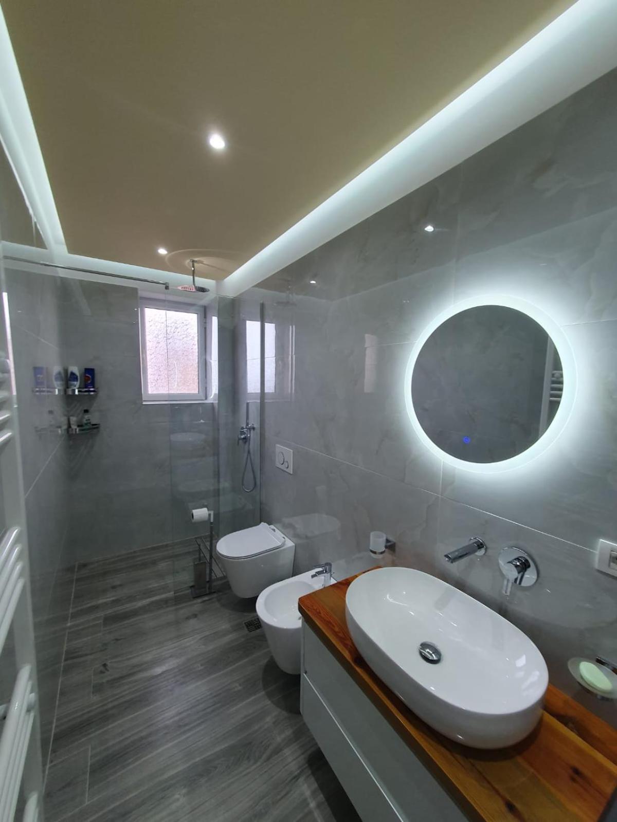 Noah Apartaments Sarandë Buitenkant foto
