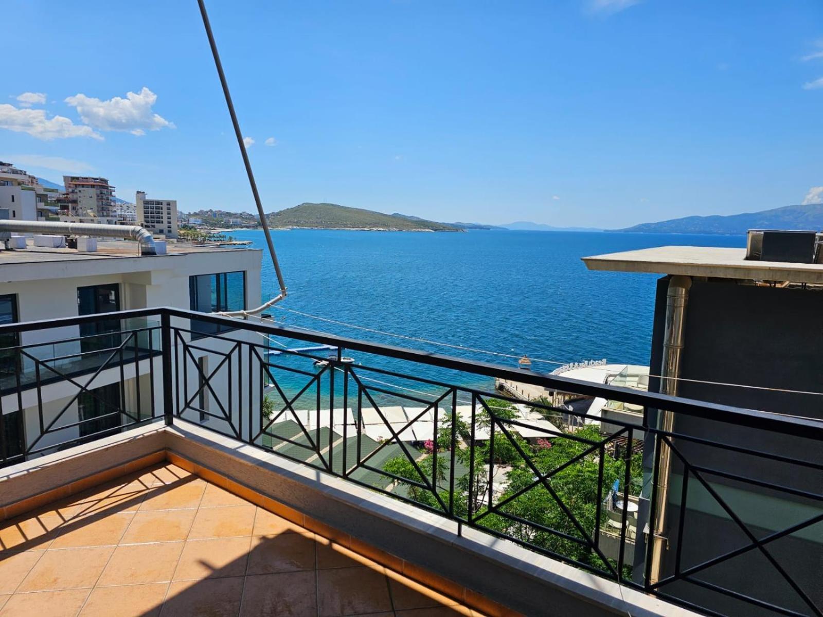 Noah Apartaments Sarandë Buitenkant foto