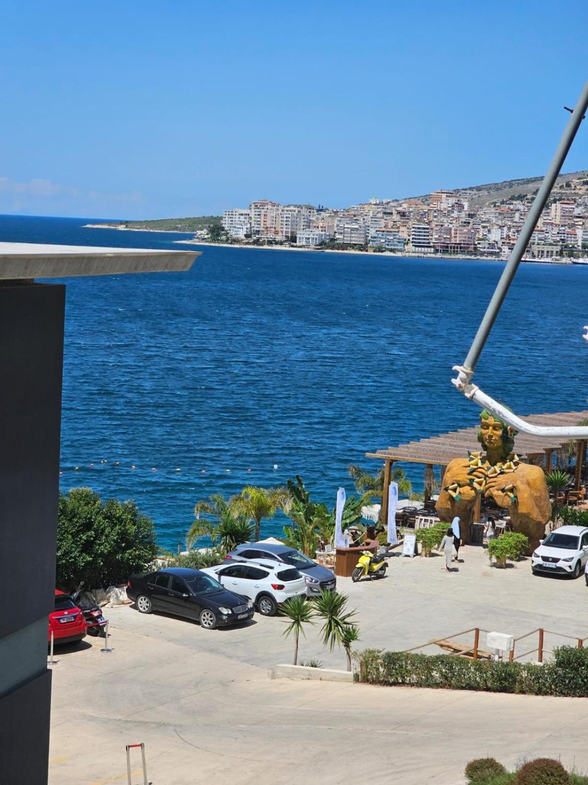 Noah Apartaments Sarandë Buitenkant foto