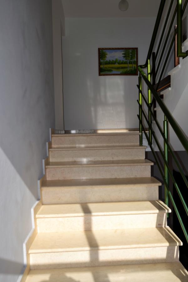 Noah Apartaments Sarandë Buitenkant foto